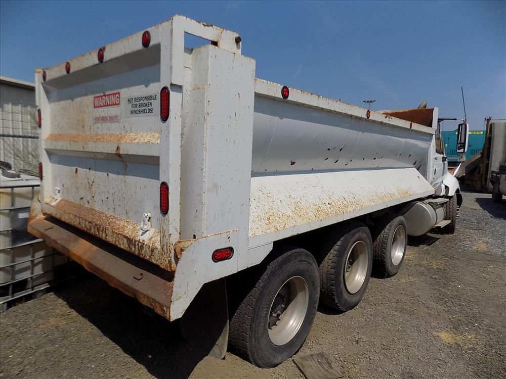 2010 Int'l Prostar Tri-Axle Dump Truck