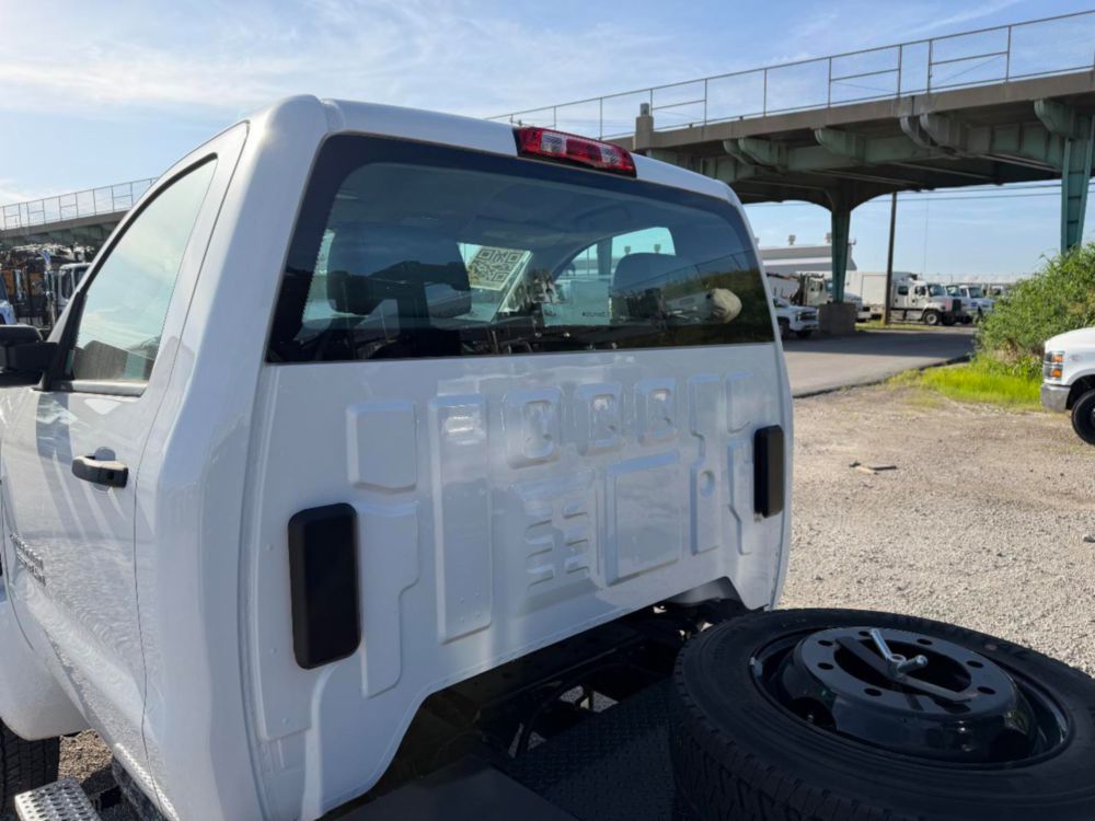 2023 Chevrolet 6500 4x2 Palfinger ACC-80 Container Handler Truck