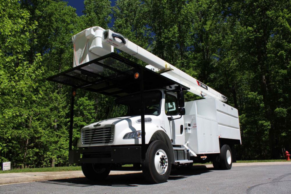 2023 Freightliner M2106 4x2 Terex Utilities XT PRO 60/70BOCFPC