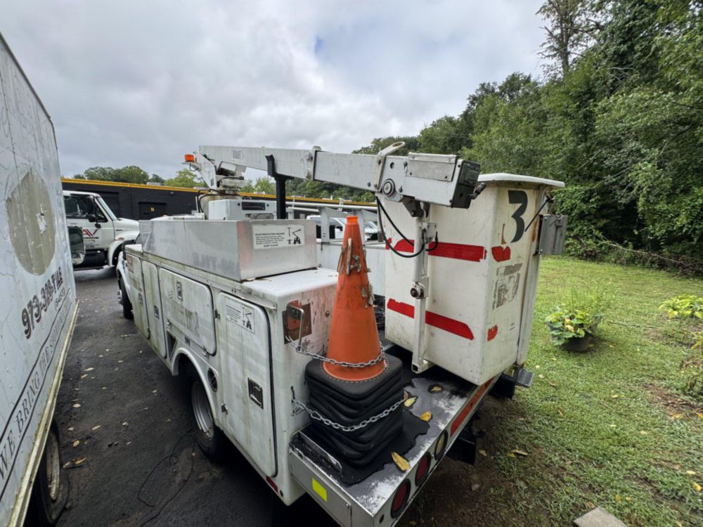 2008 Ford F-450 4x2 Versalift Bucket Truck