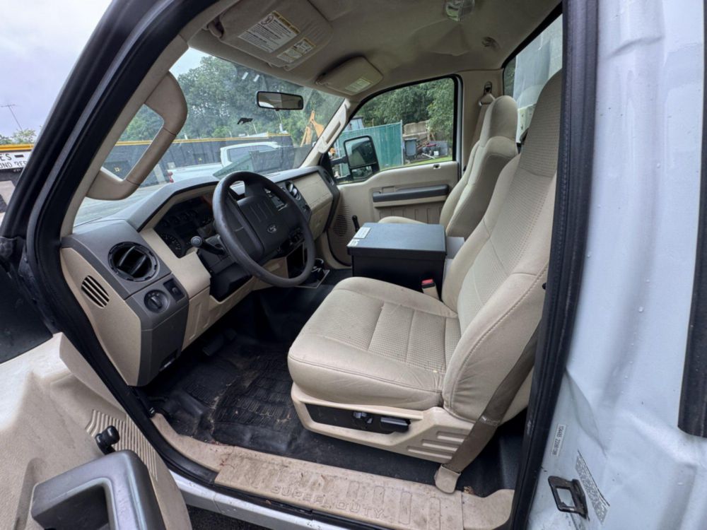 2008 Ford F-450 4x2 Versalift Bucket Truck