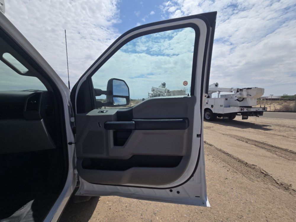 2022 Ford F-550 4x4 Powerstroke Altec AT-40G Bucket Truck