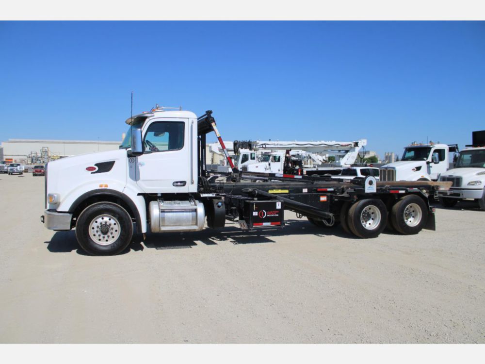 2024 Peterbilt 567 Spartan SRO-60 Roll-Off Truck