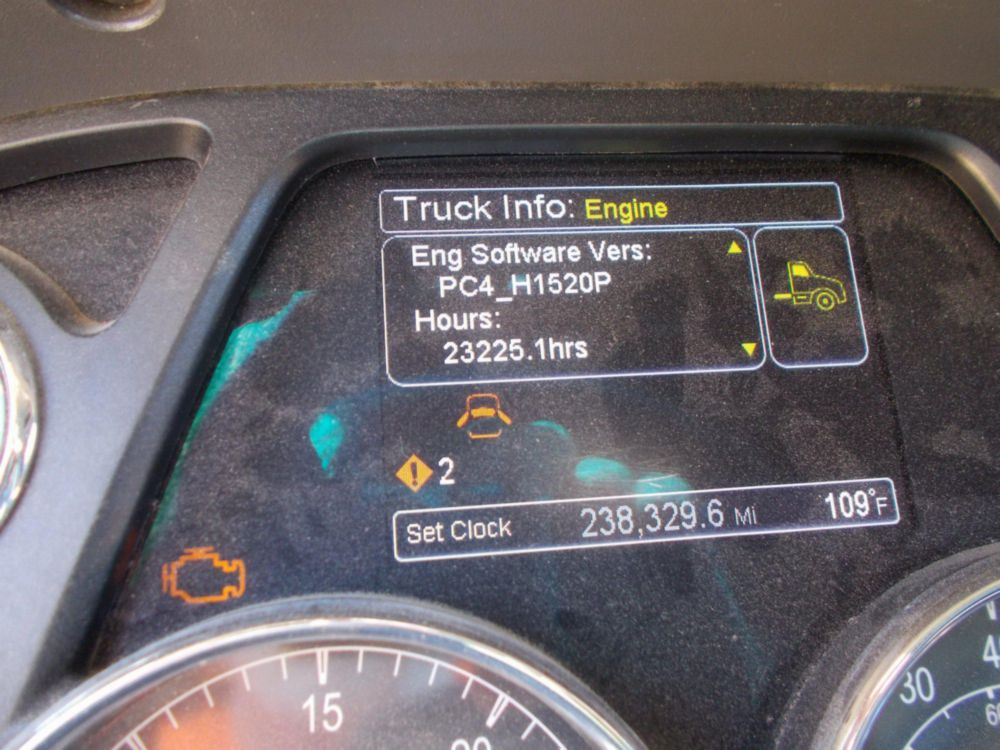 2020 Peterbilt 579 Tandem Axle Sleeper Truck