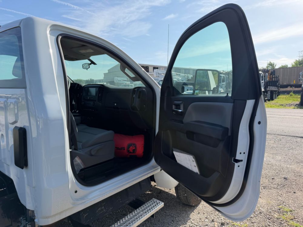 2023 Chevrolet 6500 4x2 Palfinger ACC-80 Container Handler Truck