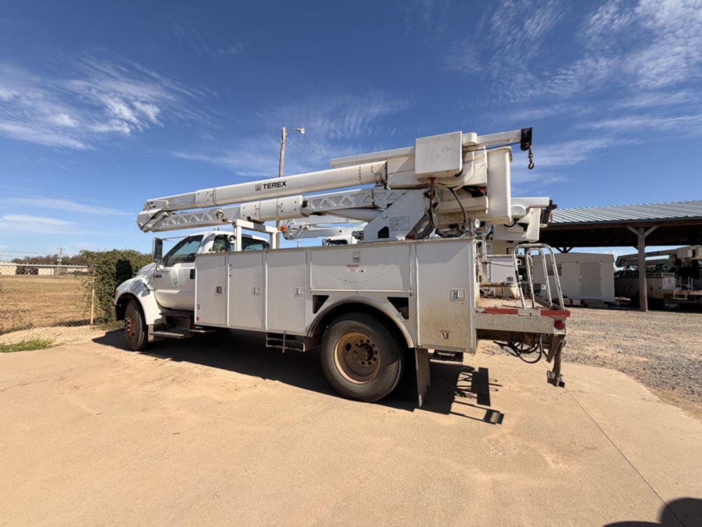 2007 Ford F-750 Terex HRX-55 Material Handler Bucket Truck