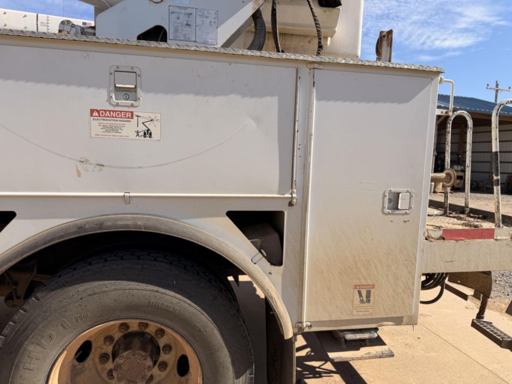 2007 Ford F-750 Terex HRX-55 Material Handler Bucket Truck