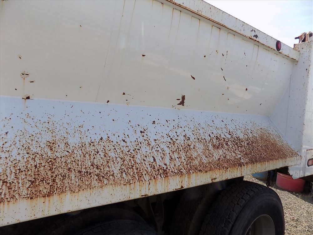2010 Int'l Prostar Tri-Axle Dump Truck