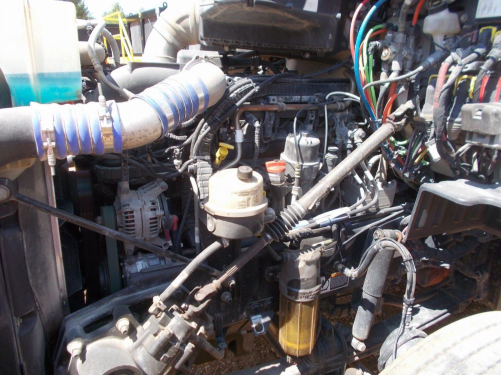 2020 Peterbilt 579 Tandem Axle Sleeper Truck