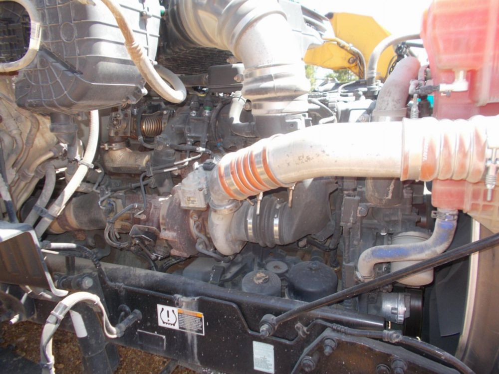 2020 Peterbilt 579 Tandem Axle Sleeper Truck
