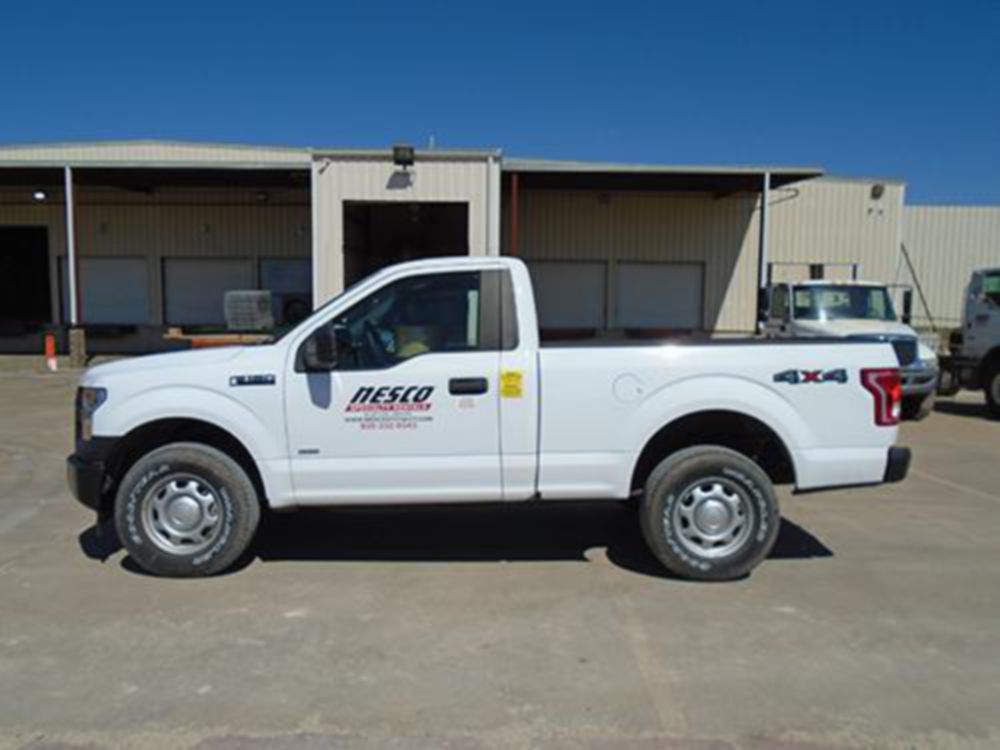 Regular Cab 1/2 ton AWD Gas 7,050 lbs Pickup Truck