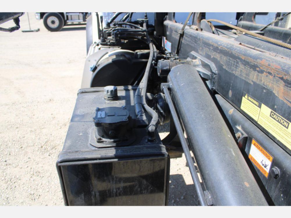 2024 Peterbilt 567 Spartan SRO-60 Roll-Off Truck