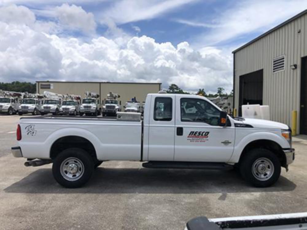 Extended Cab 1 ton AWD Gas 12,000 lbs Pickup Truck
