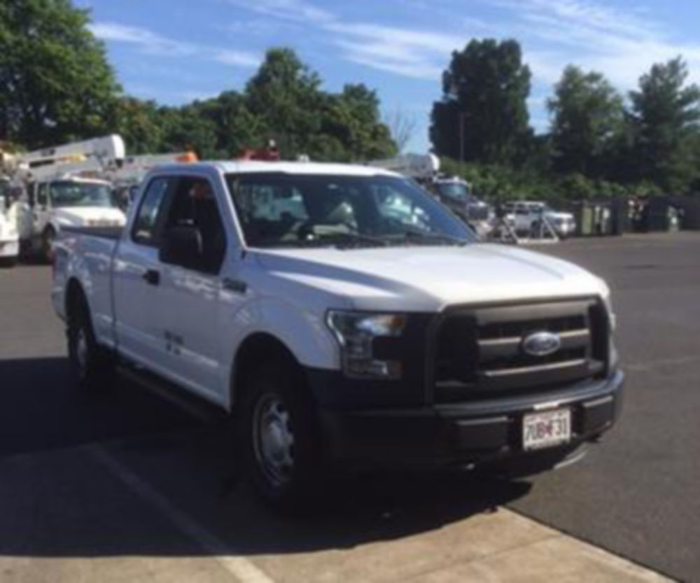 Extended Cab 3/4 ton AWD Gas 9,900 lbs Pickup Truck