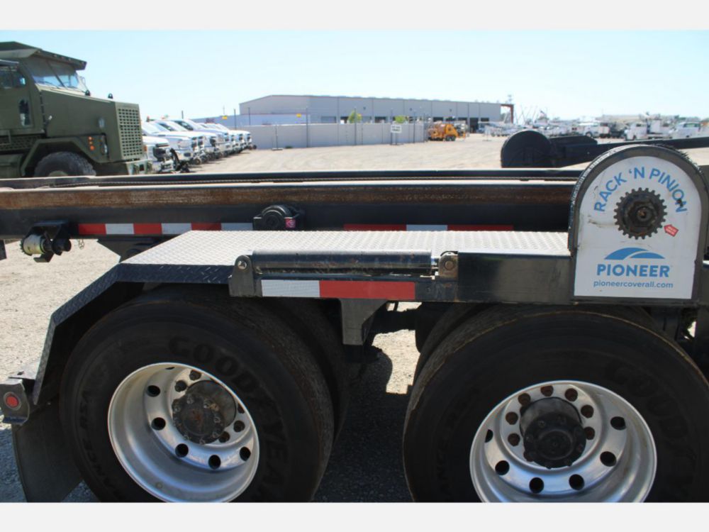 2024 Peterbilt 567 Spartan SRO-60 Roll-Off Truck
