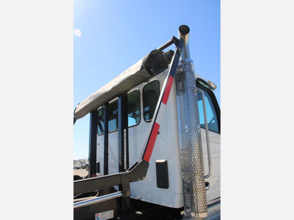 2024 Peterbilt 567 Spartan SRO-60 Roll-Off Truck