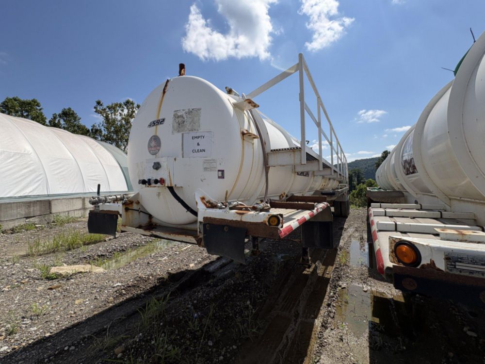 2012 Dragon 130 BBL Vacuum Trailer