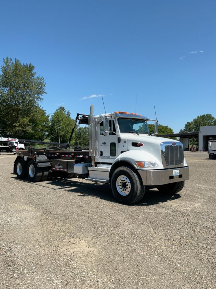 2021 Peterbilt 348 6x4 Galbreath AF-OR-174 Roll-Off Truck