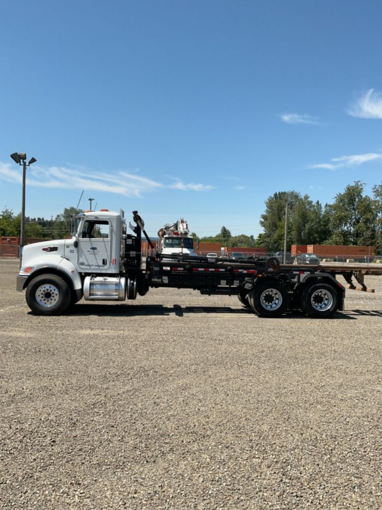2021 Peterbilt 348 6x4 Galbreath AF-OR-174 Roll-Off Truck