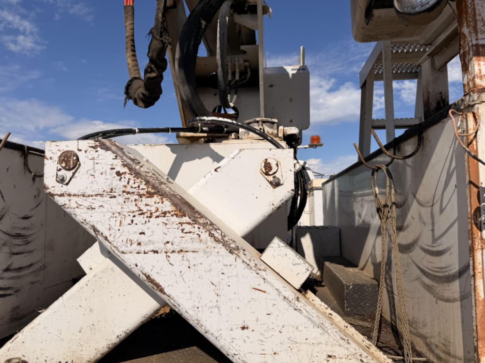 2007 Ford F-750 Terex HRX-55 Material Handler Bucket Truck