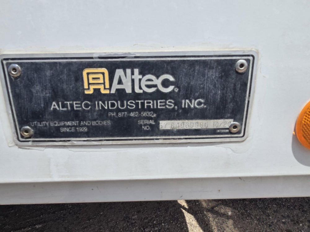 2022 Ford F-550 4x4 Altec AT-40G Bucket Truck