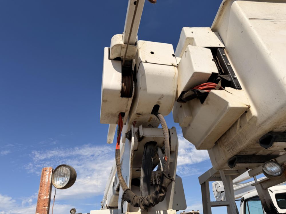 2007 Ford F-750 Terex HRX-55 Material Handler Bucket Truck