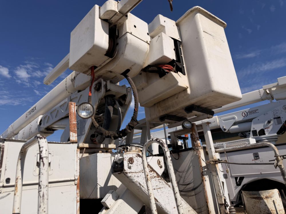 2007 Ford F-750 Terex HRX-55 Material Handler Bucket Truck