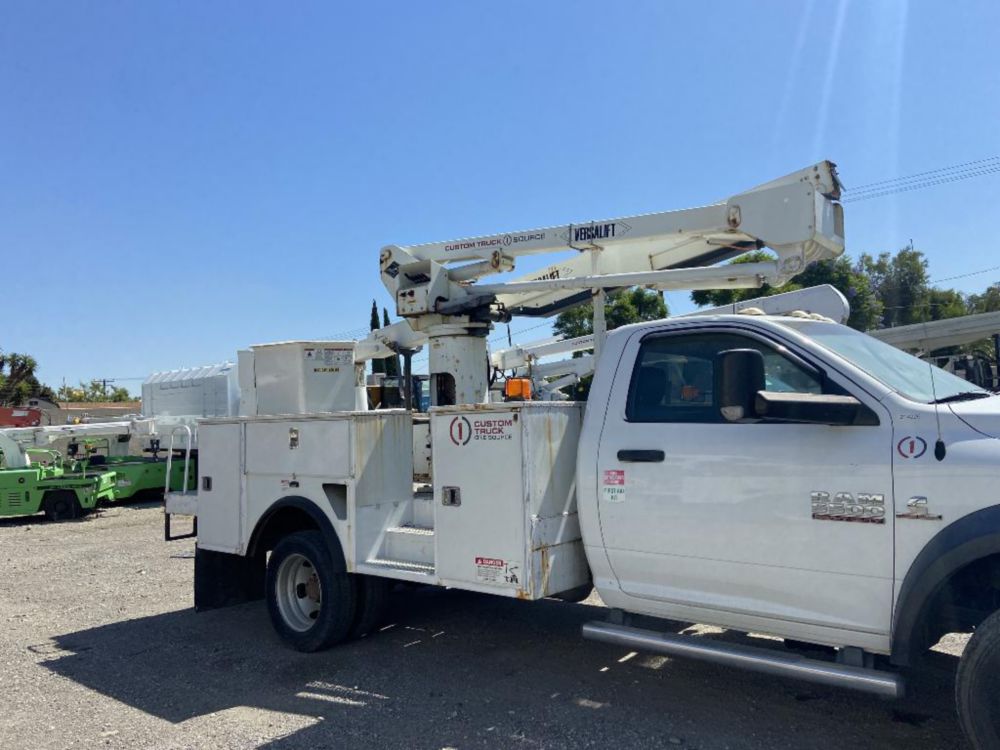 2014 Dodge RAM 5500 Bucket Truck