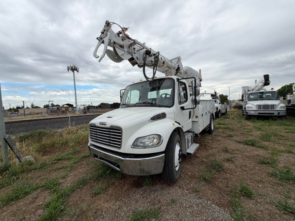 2018 Freightliner M2 4x2 Terex Commander 4047 Digger Derrick Truck