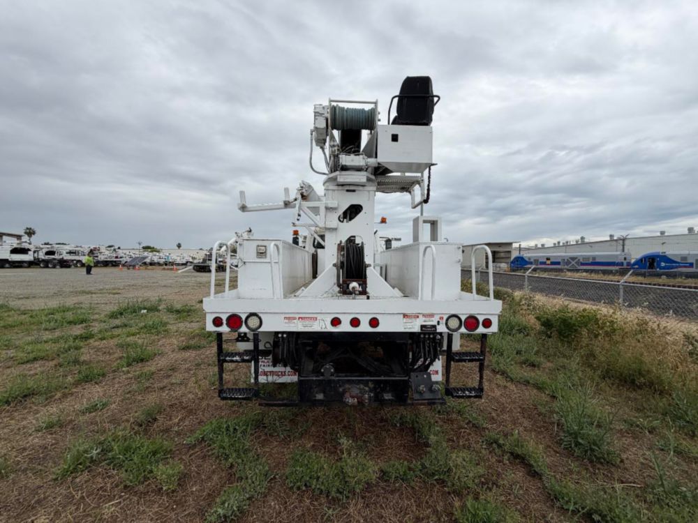 2018 Freightliner M2 4x2 Terex Commander 4047 Digger Derrick Truck