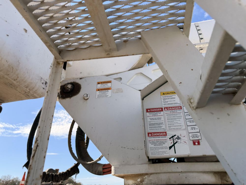 2007 Ford F-750 Terex HRX-55 Material Handler Bucket Truck