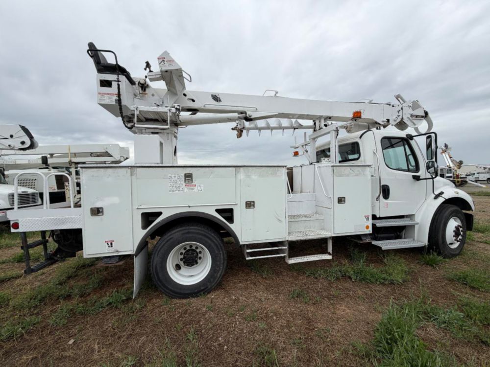 2018 Freightliner M2 4x2 Terex Commander 4047 Digger Derrick Truck