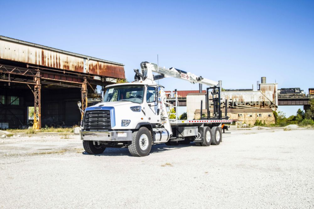 54.1 ft 5,825 lbs 450 degrees Material Handler Drywall Crane
