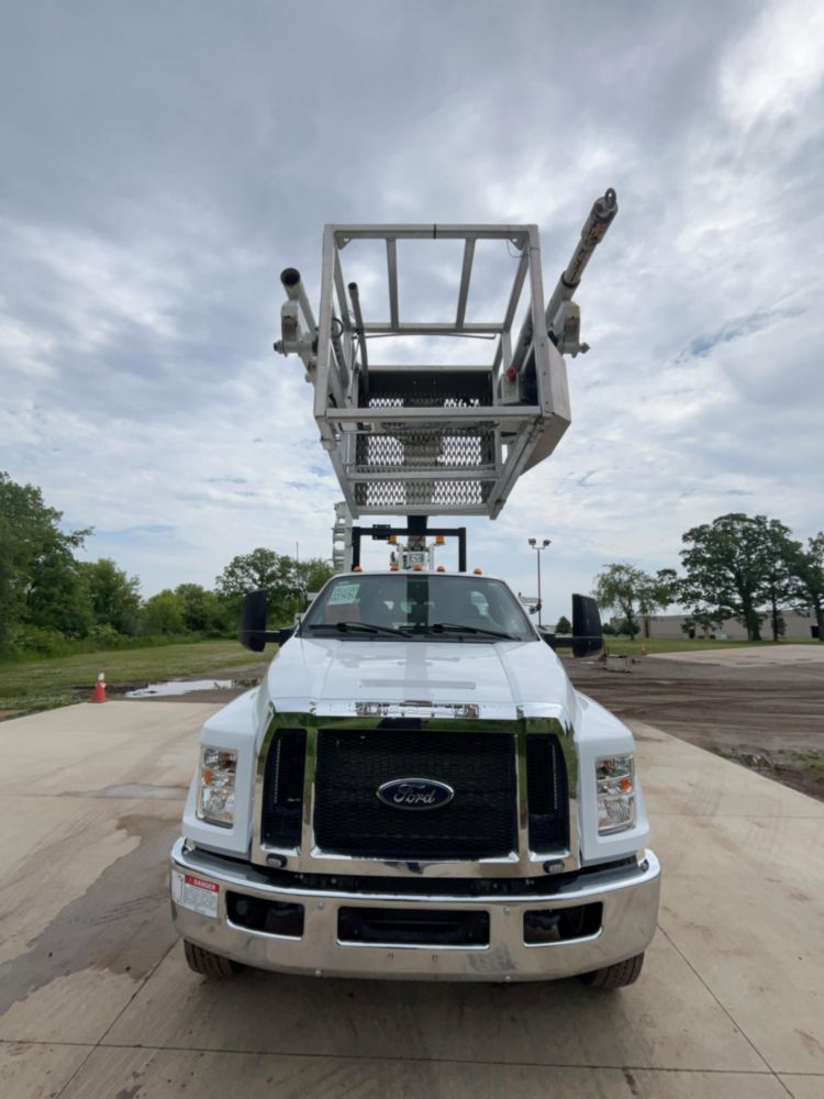 2023 Ford F750 4x2 POSI+ 800-40 Cable Placer