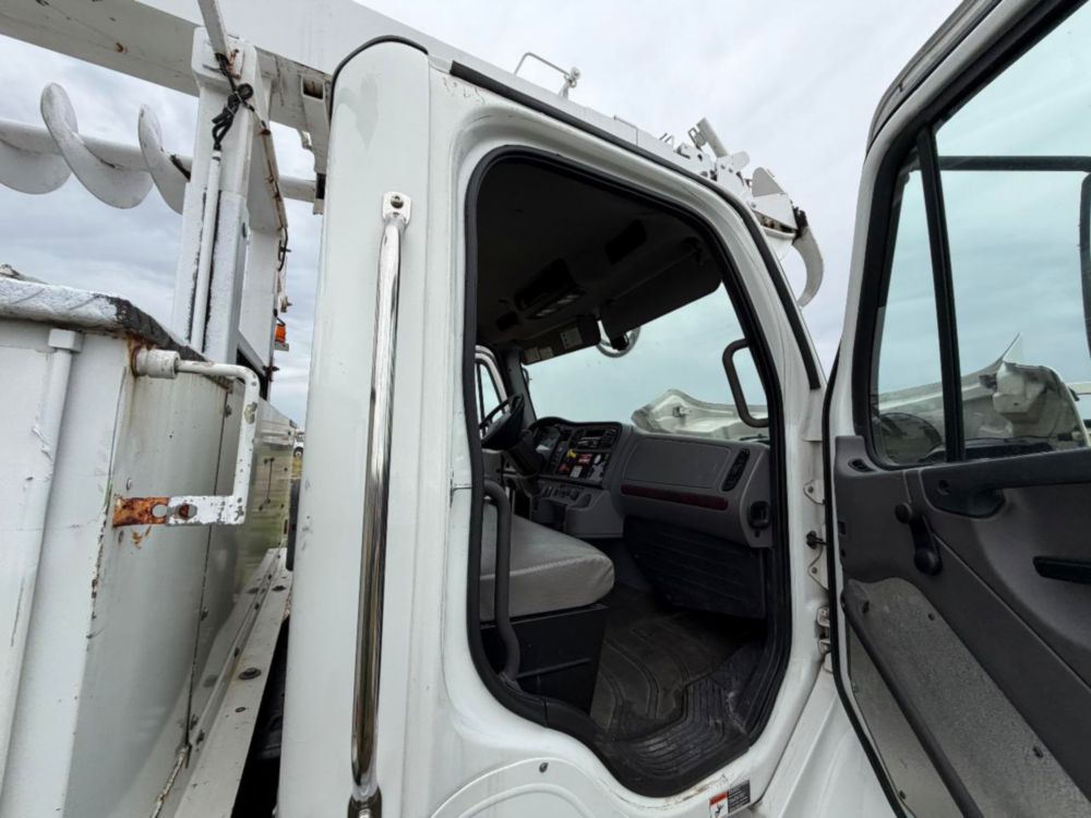 2018 Freightliner M2 4x2 Terex Commander 4047 Digger Derrick Truck