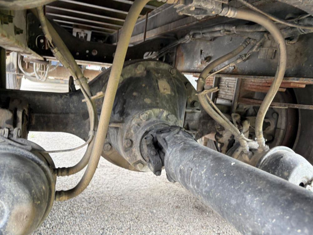 2008 Int'l 4300 Stake Bed Truck W/ Liftgate