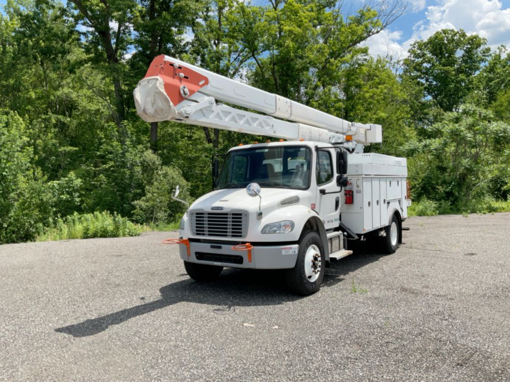 2019 Freightliner M2106 4x2 Terex HRX60 Bucket Truck