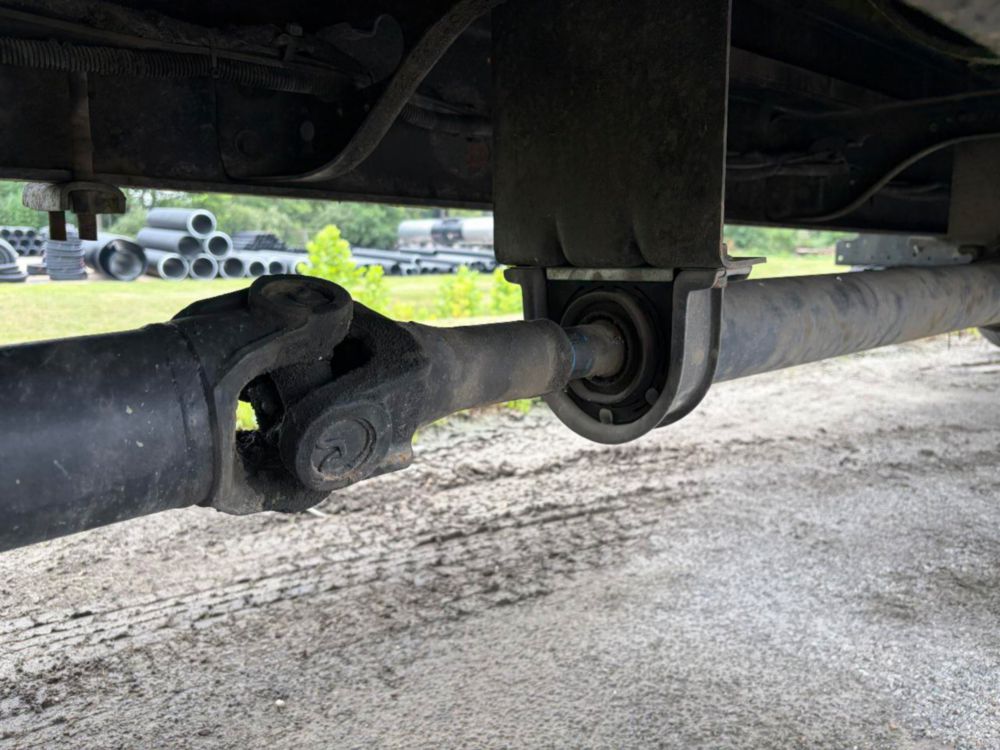 2008 Int'l 4300 Stake Bed Truck W/ Liftgate
