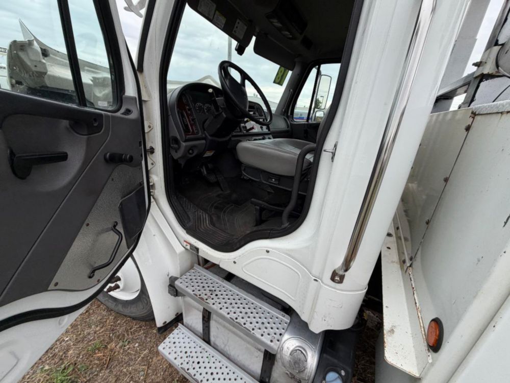 2018 Freightliner M2 4x2 Terex Commander 4047 Digger Derrick Truck