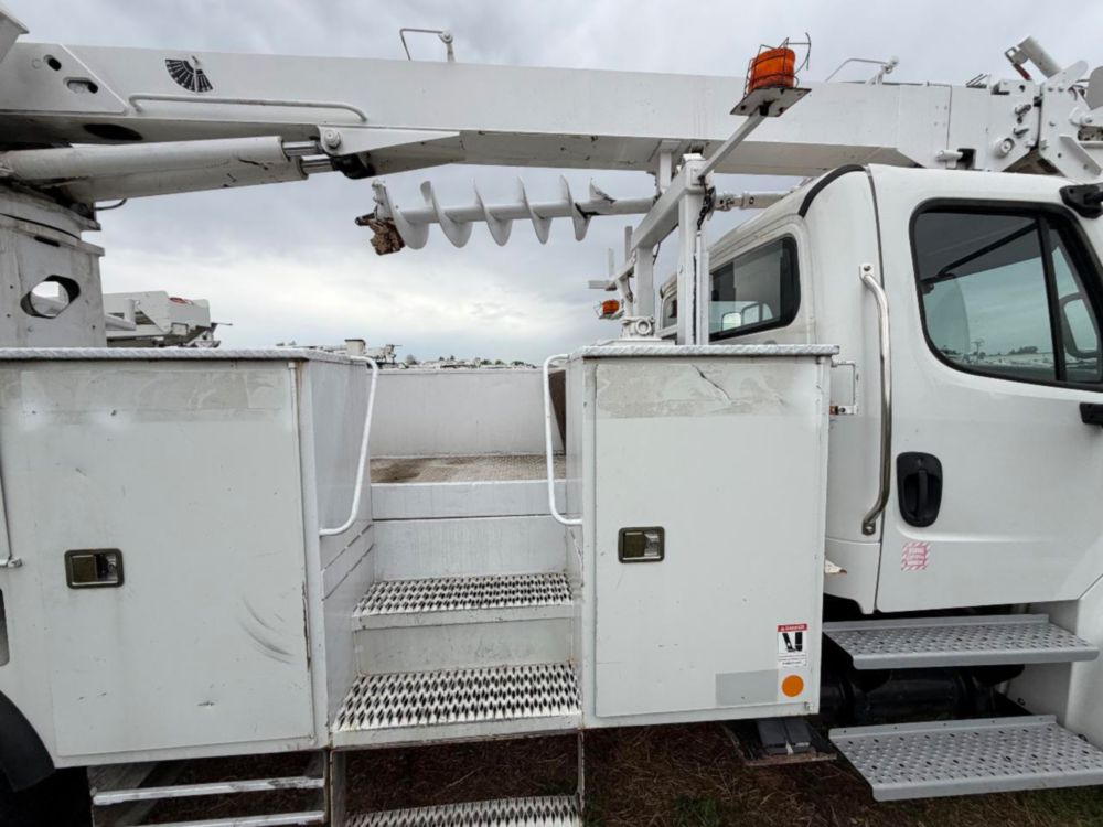 2018 Freightliner M2 4x2 Terex Commander 4047 Digger Derrick Truck
