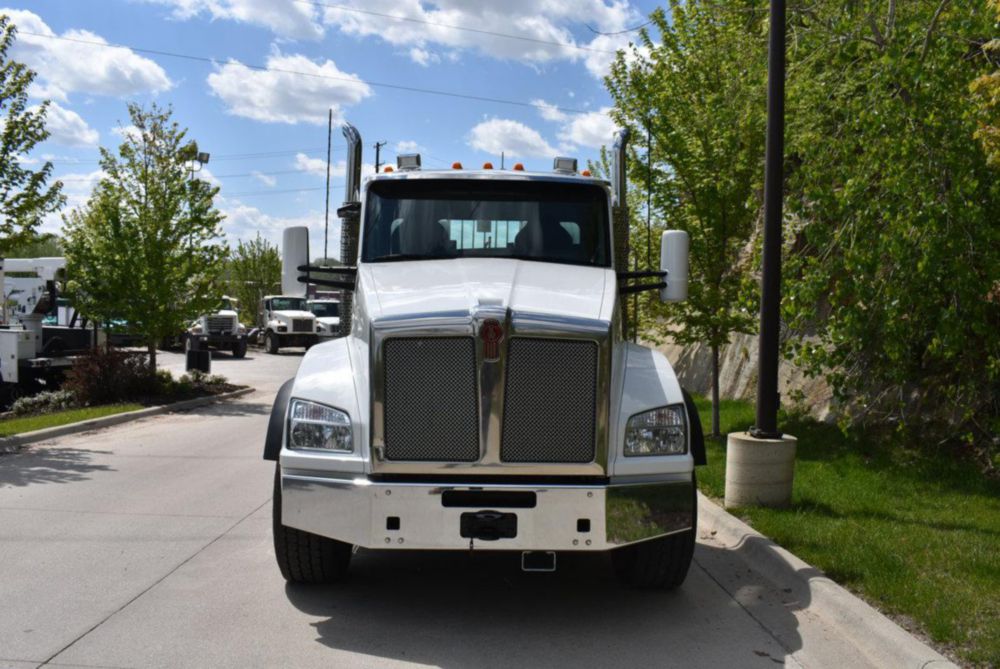 Tandem Axle Diesel Highway Tractor