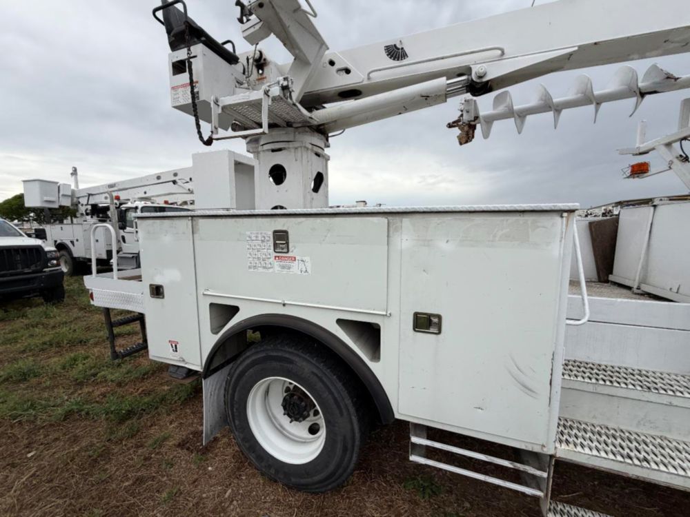 2018 Freightliner M2 4x2 Terex Commander 4047 Digger Derrick Truck