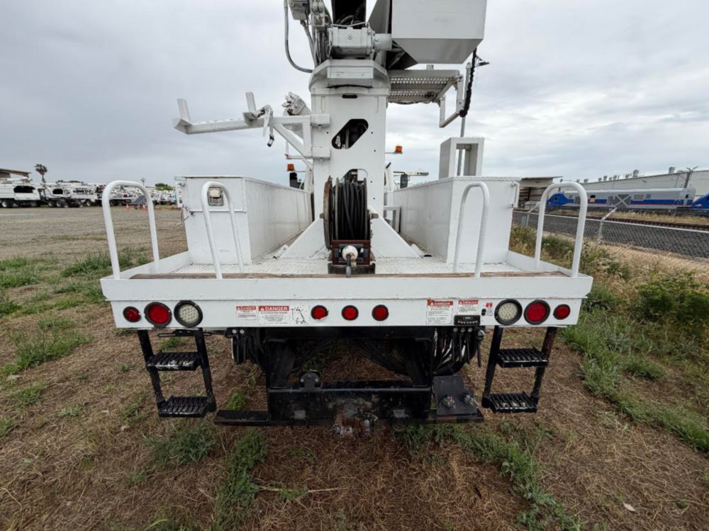 2018 Freightliner M2 4x2 Terex Commander 4047 Digger Derrick Truck