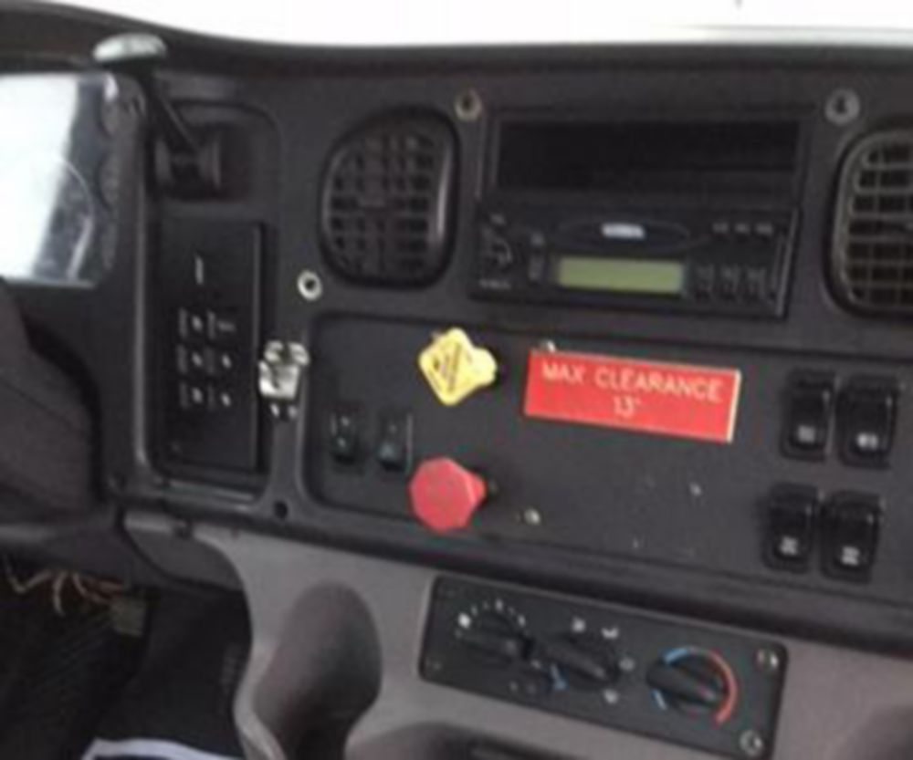 Tandem Axle AWD Diesel Highway Tractor