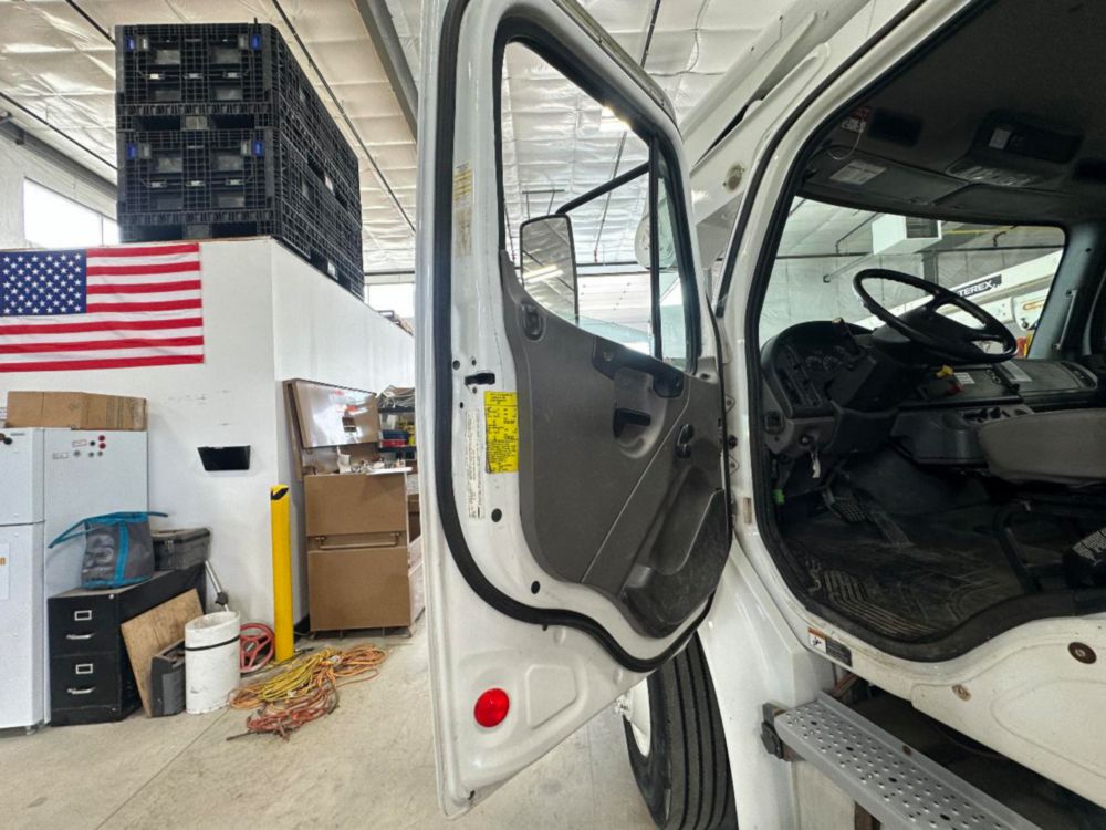 2016 Freightliner M2 Altec AN55E-OC Material Handler Bucket Truck