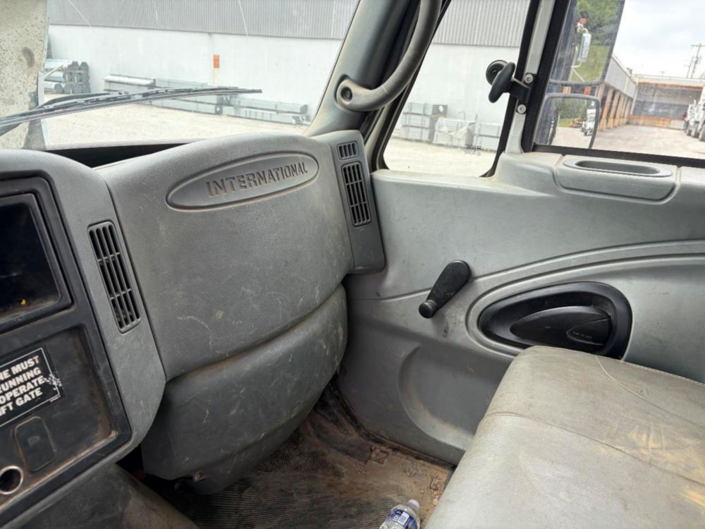 2008 Int'l 4300 Stake Bed Truck W/ Liftgate