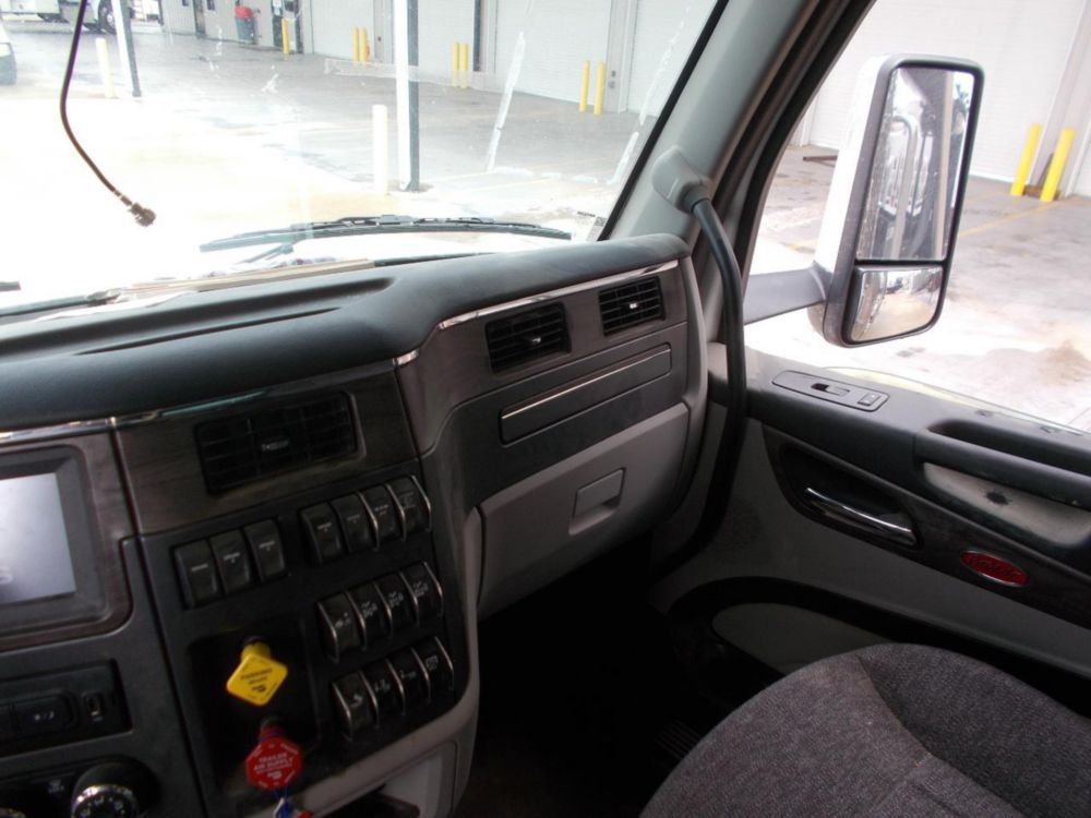 2026 Peterbilt 567 19' Load King Dump Truck