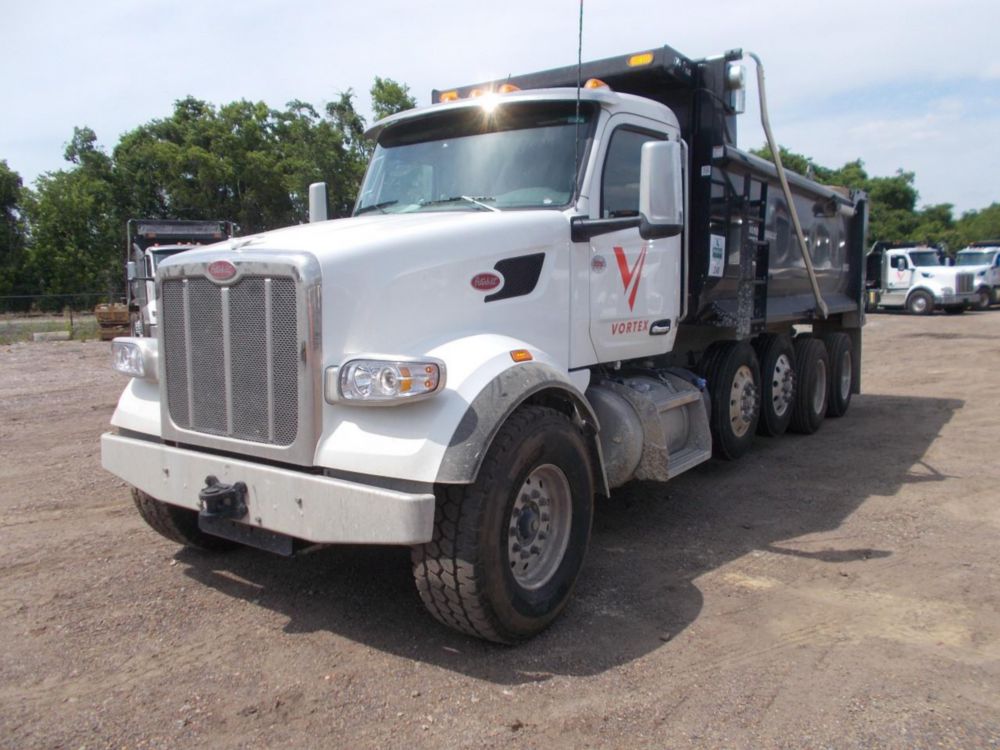 2026 Peterbilt 567 Quad Axle 18' Load King Dump Truck