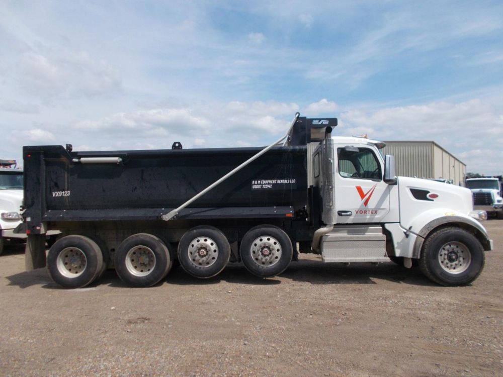 2026 Peterbilt 567 Quad Axle 18' Load King Dump Truck