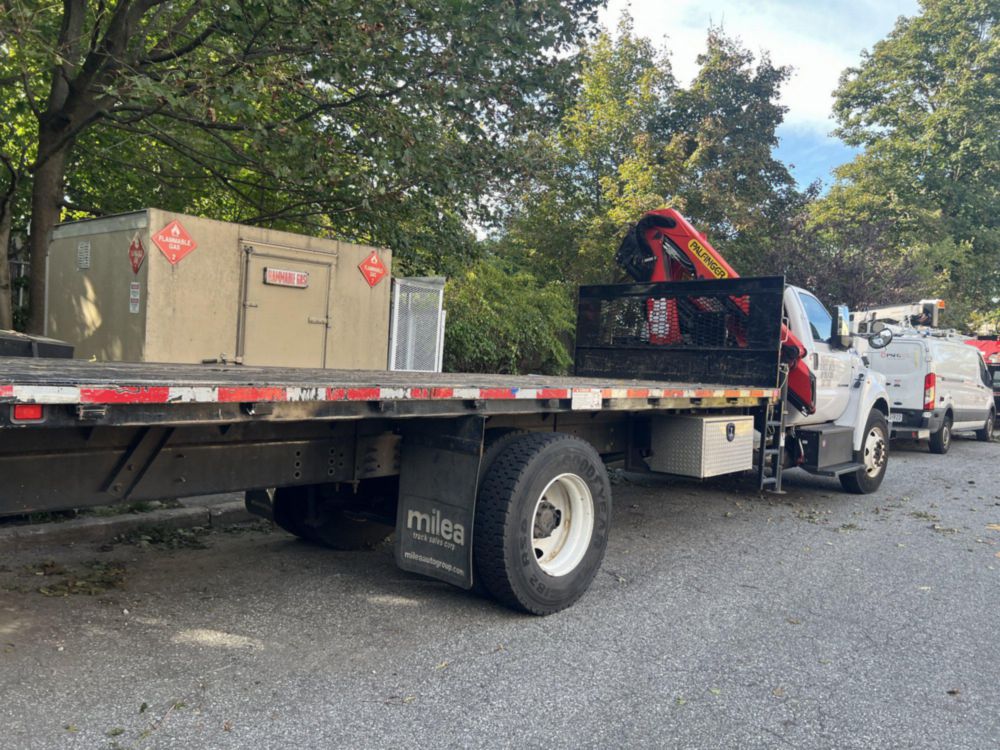 2019 Ford F-750 4x2 Flat Bed Knuckleboom Truck 